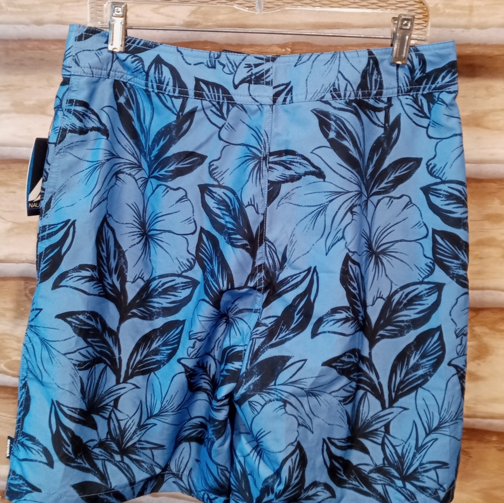 PRICE DROP! Nautica men’s swim trunks Nwt - Picture 3 of 7